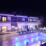 Apartmanhotel Begonvil Garden *